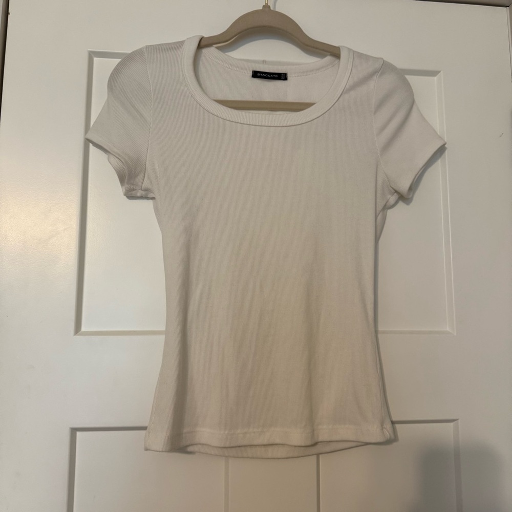 Staccato | Women’s Medium Basic White Short Sleeve Top Fitted Ribbed